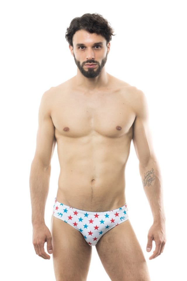 Basic Two Stars White Gum